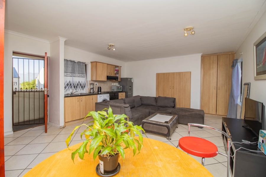 1 Bedroom Property for Sale in Parklands Western Cape